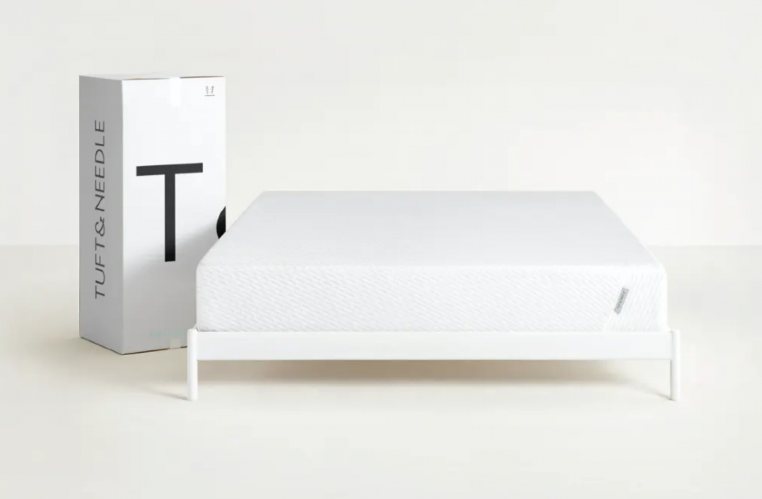 Best Mattresses For Lightweight Person [2023 Reviews Updated]