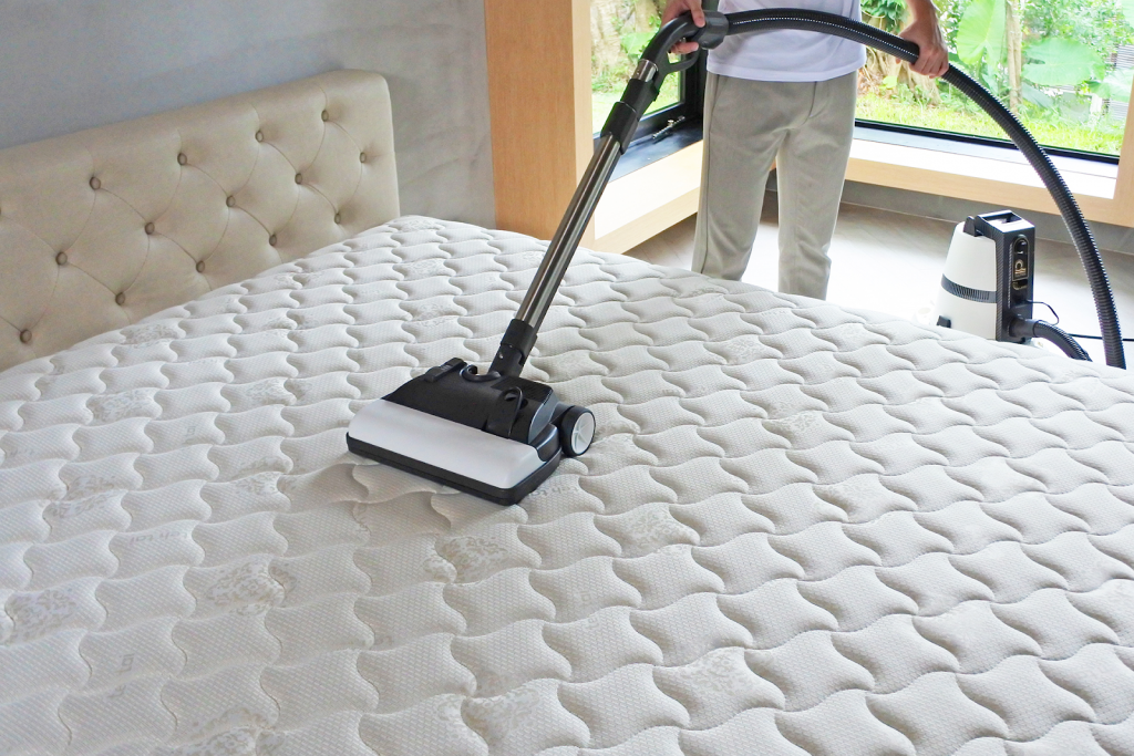 Cleaning Steps: Vacuum The Mattress