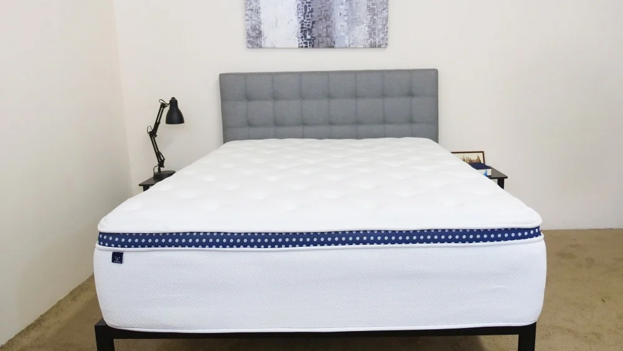 Best Mattresses For 250 Lb Person [2023 UPDATED] Buyer's Guide