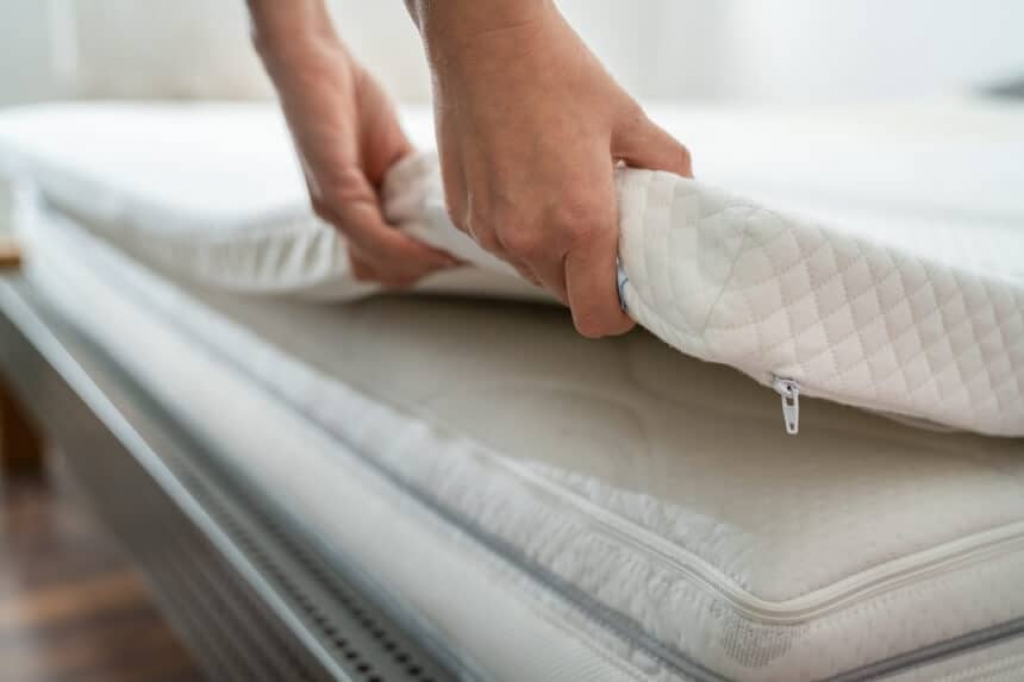 How To Keep Cool On A Memory Foam Mattress: Making Good Use Of Memory Foam Toppers