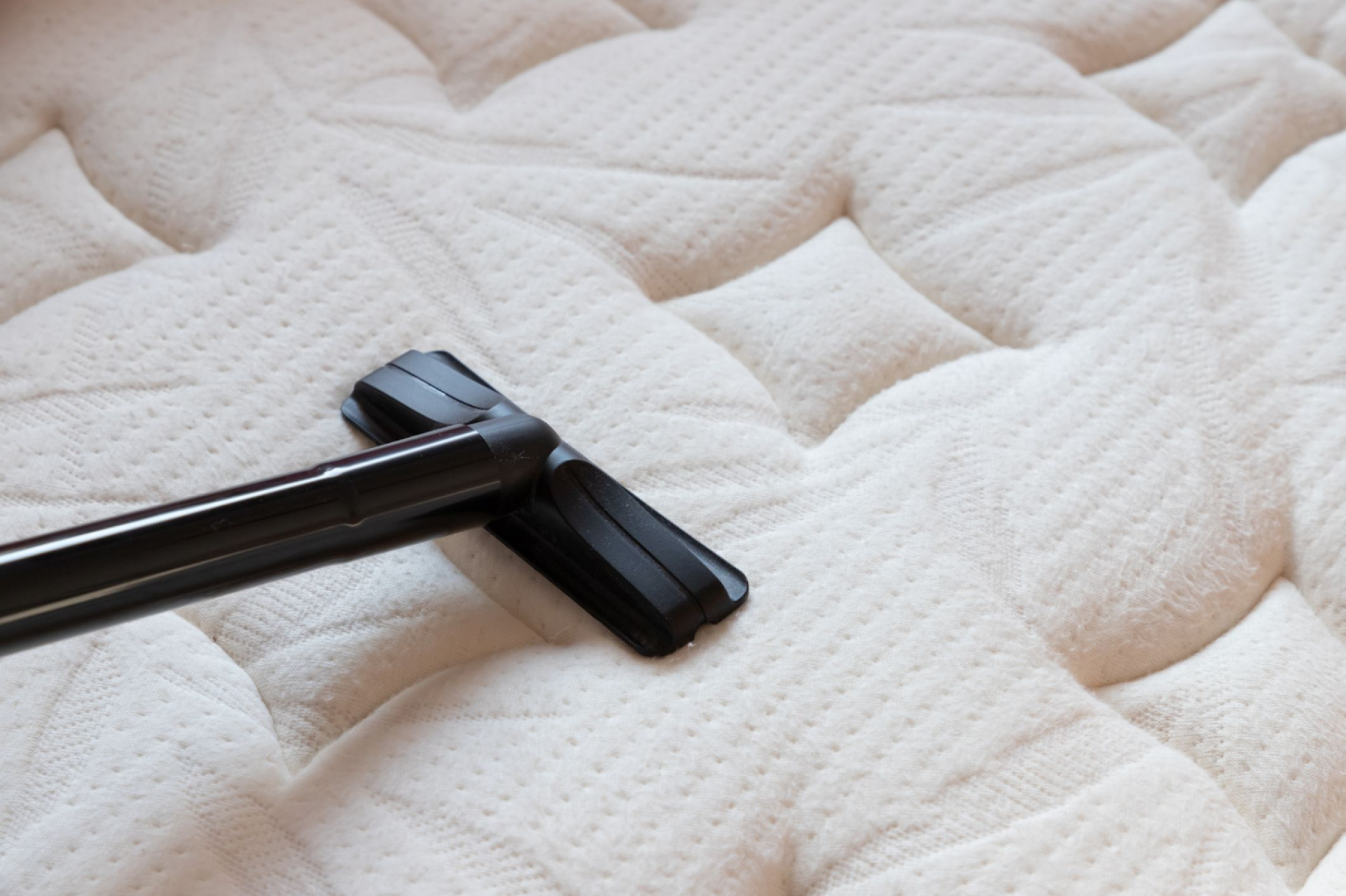 How To Remove Sweat Stains From Mattress Guide (2023 Update)