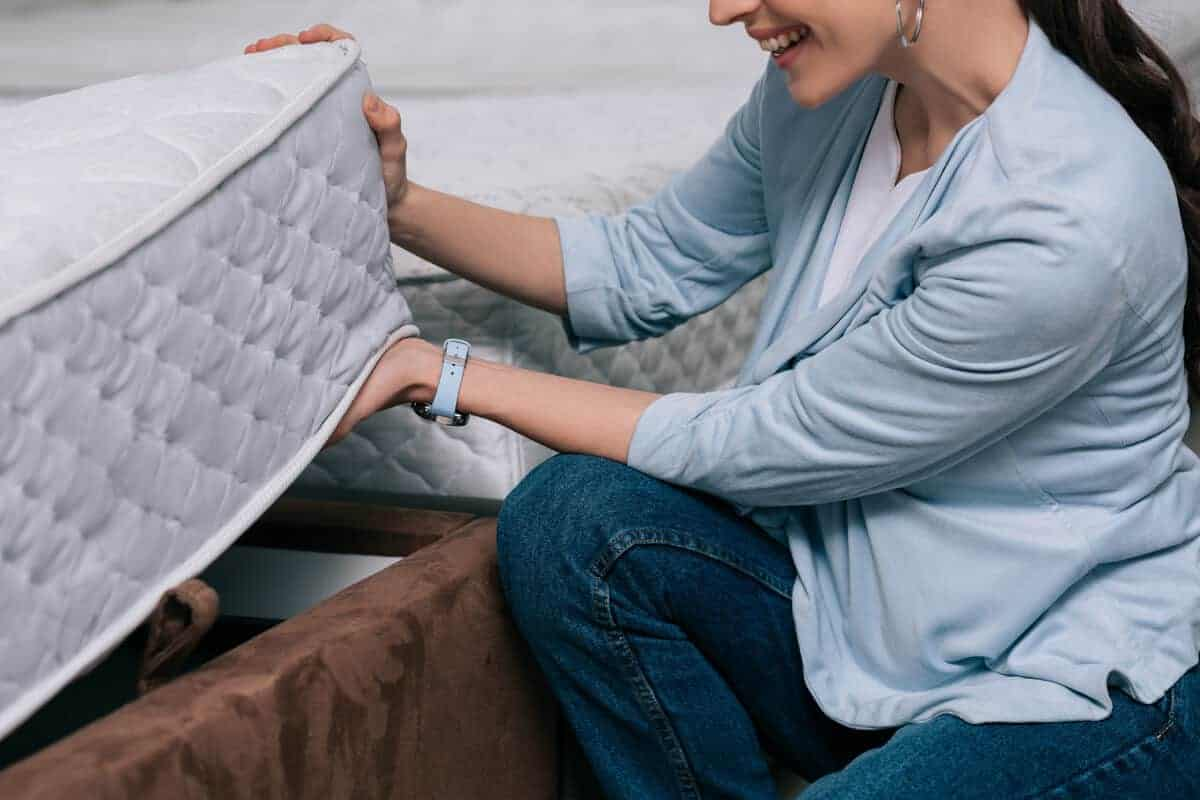 How To Carry A Mattress