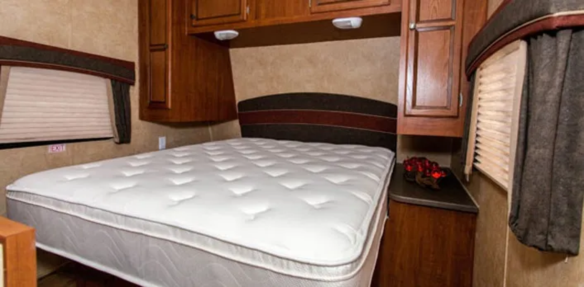 Best RV Queen Mattresses [2023 UPDATED] Complete Buyer's Guide