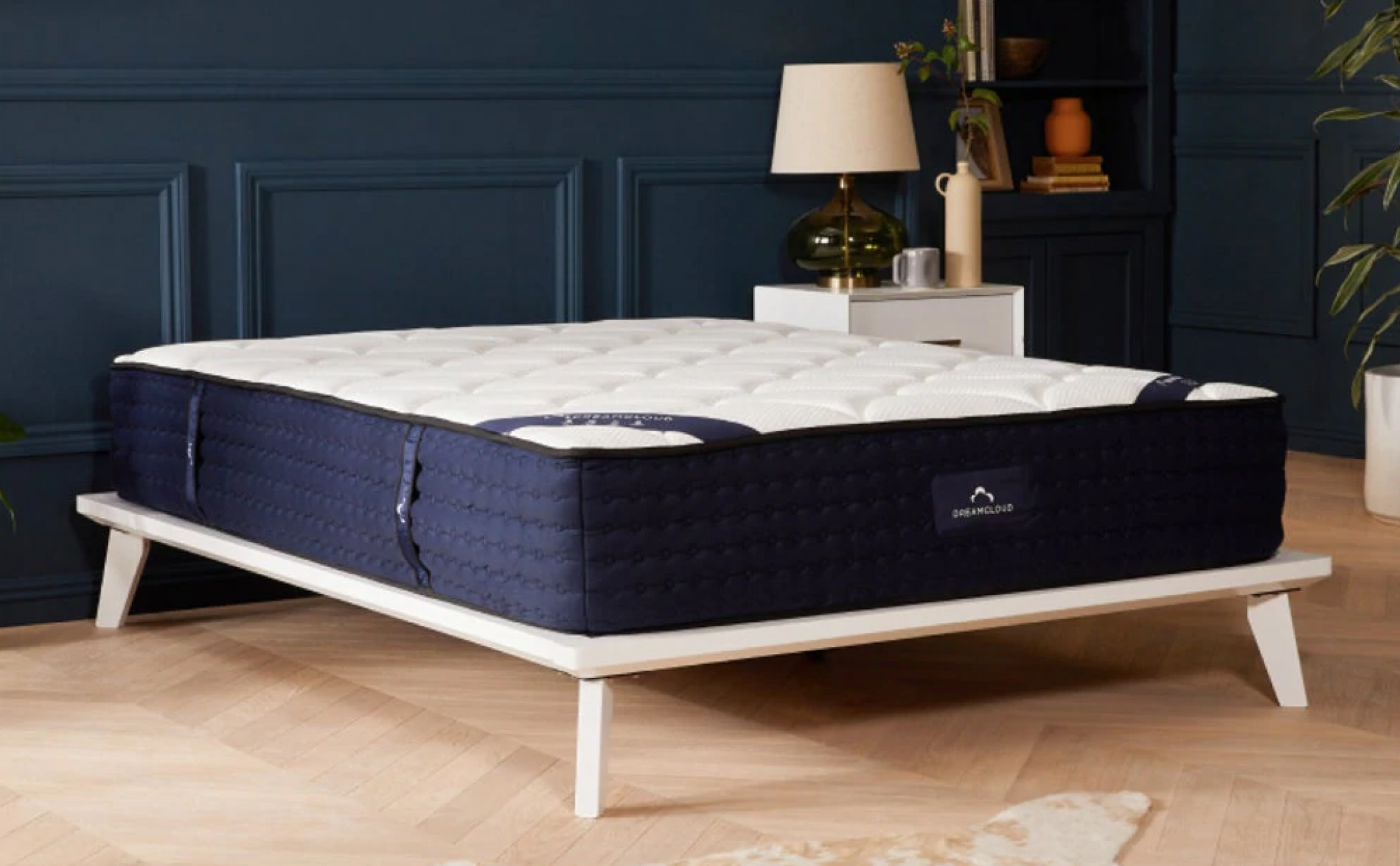 Best Mattresses For Seniors With Back Pain (2023 Reviews Updated